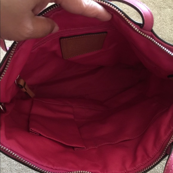 Coach - Picture 4 of 5